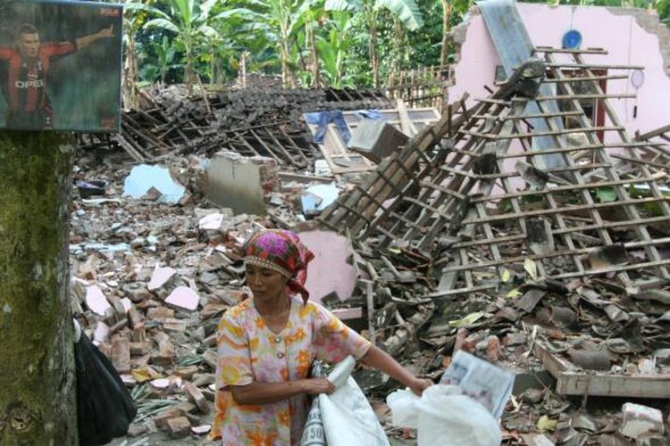 Gempa Bumi Jogja 2006 14 Tahun Tragedi Gempa Yogyakarta Berikut Fakta