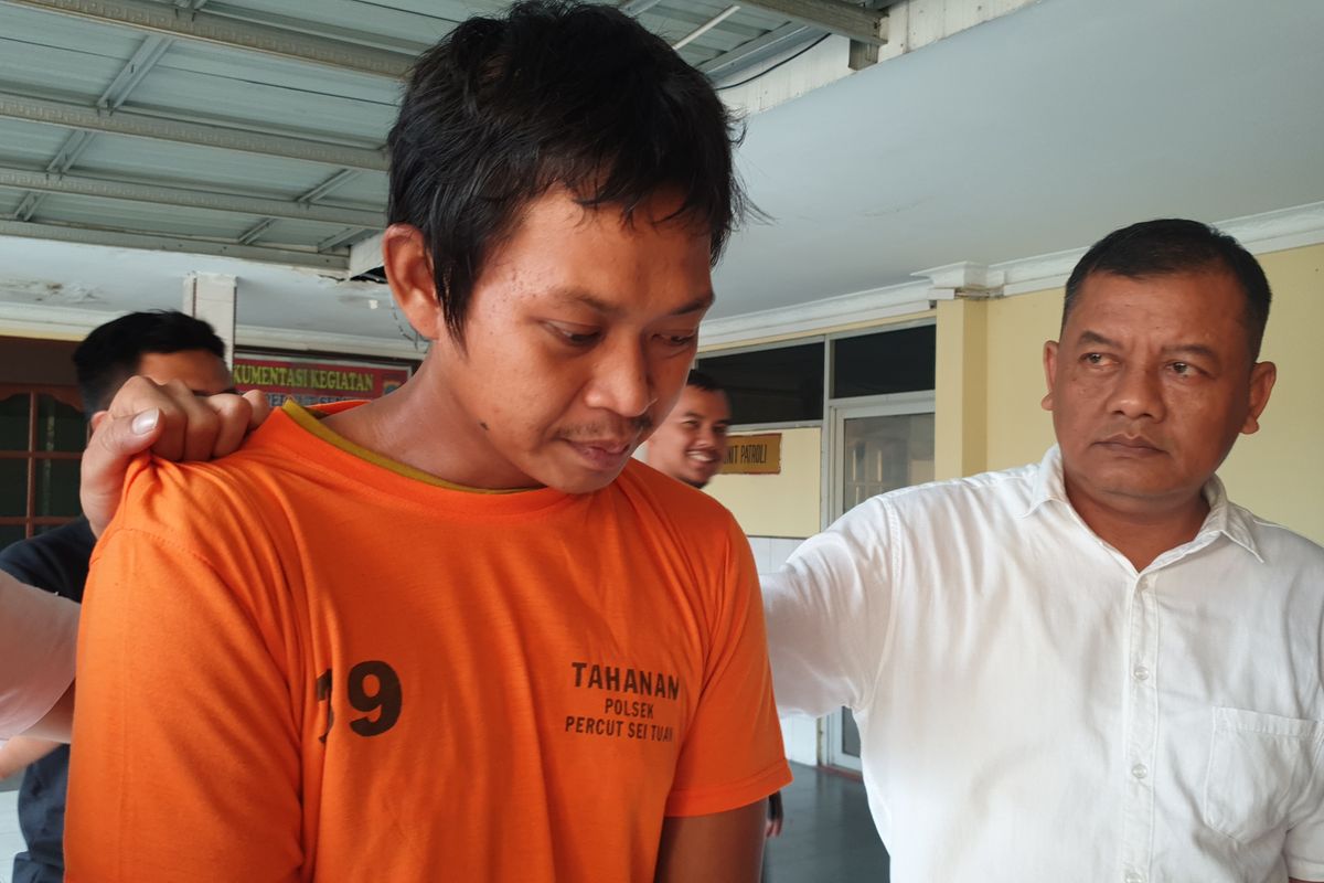 Dandy Syahputra (24) saat mengikuti konferensi pers di Polsek Tembung pada Selasa (24/9/2024). 