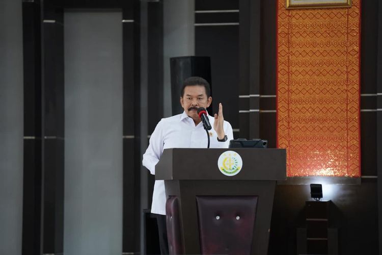 Jaksa Agung Sanitiar Burhanuddin saat melakukan kunjungan kerja di Kejaksaan Tinggi Kalimantan Barat pada 30 Maret 2022. Foto: Pusat Penerangan Hukum Kejaksaan Agung RI