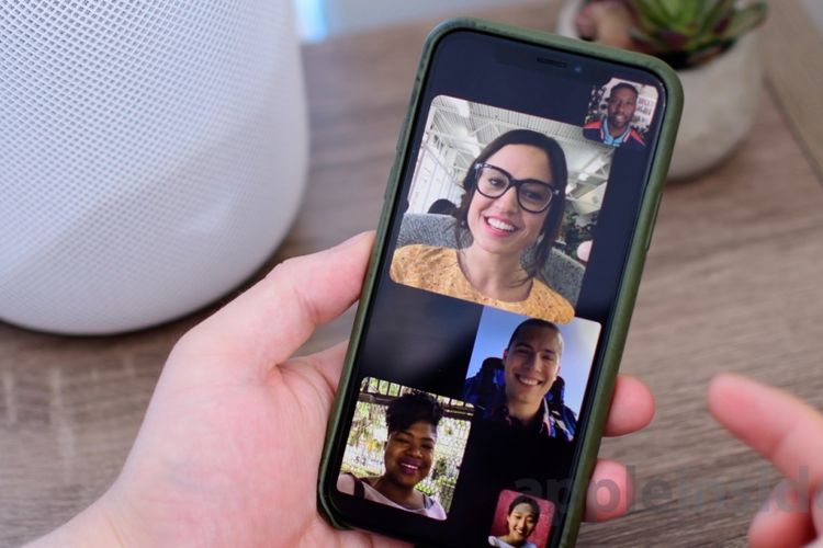 Aplikasi video call FaceTime buatan Apple.