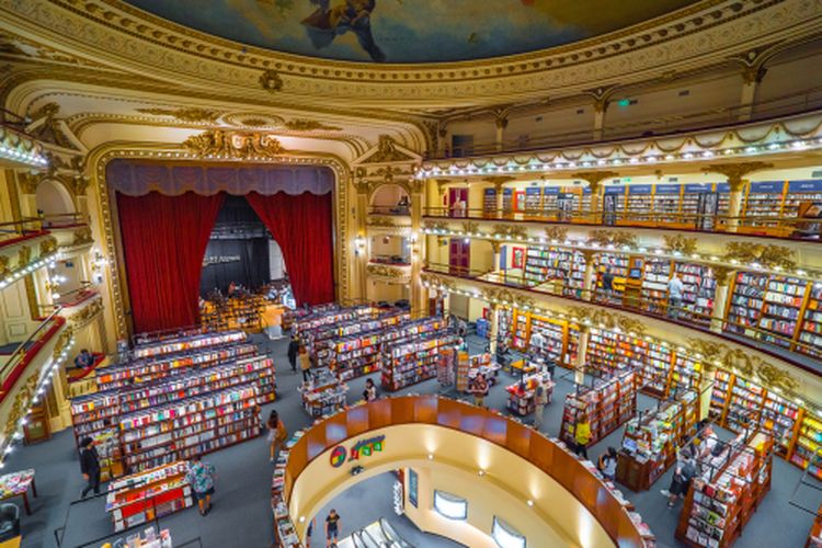 Toko buku El Ateneo Grand Splendid di Buenos Aires, Argentina yang dikatakan sebagai salah satu toko buku terbaik di dunia.
