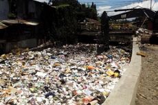 Begini Penampakan Sungai Citepus di Bandung yang Dipenuhi Sampah