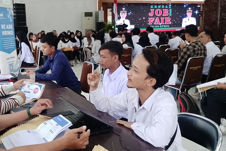 Ramalan IMF Terbukti, Pengangguran di RI Makin Banyak