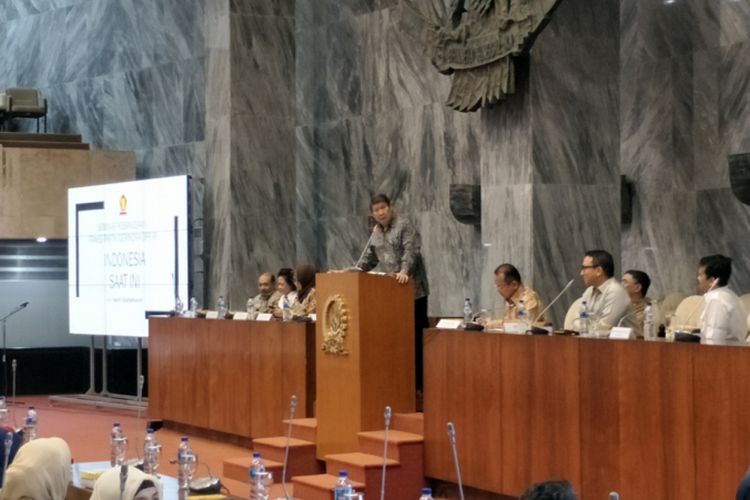 Wakil Ketua Dewan Pembina Partai Gerindra Hashim Djojohadikusumo saat berbicara dalam seminar Fraksi Partai Gerindra MPR RI di Kompleks Parlemen, Senayan, Jakarta, Rabu (28/3/2018).