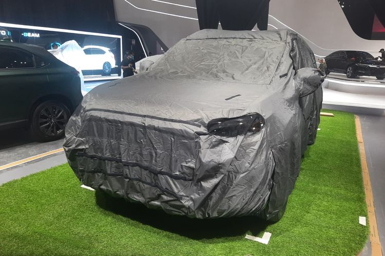 SUV baru dari Honda yang akan meluncur di GIIAS 2022 diselimuti cover tebal