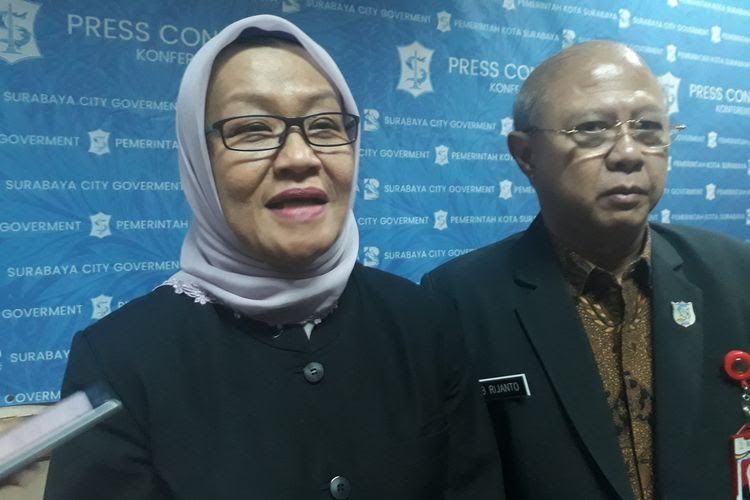 Kepala Dinas Kesehatan Surabaya Febria Rachmanita