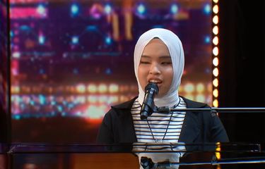 Penyanyi remaja asal Indonesia Putri Arini mengikuti audisi America's Got Talent 2023 di Amerika Serikat. Penampilannya yang memukau membuat juri Simon Cowell memberinya golden buzzer sehingga Putri bisa langsung melaju ke babak semi final.