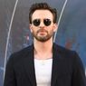 Makna Tato Chris Evans, Logo Avengers hingga Nama Anjing Kesayangan