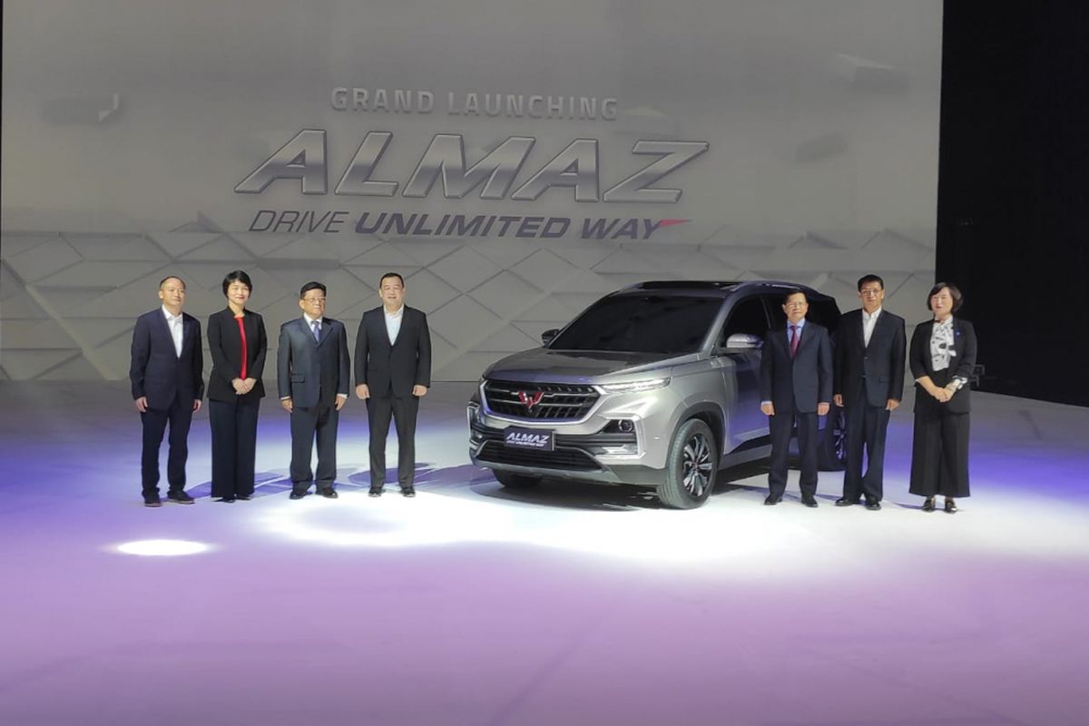 Grand Launching Wuling Almaz