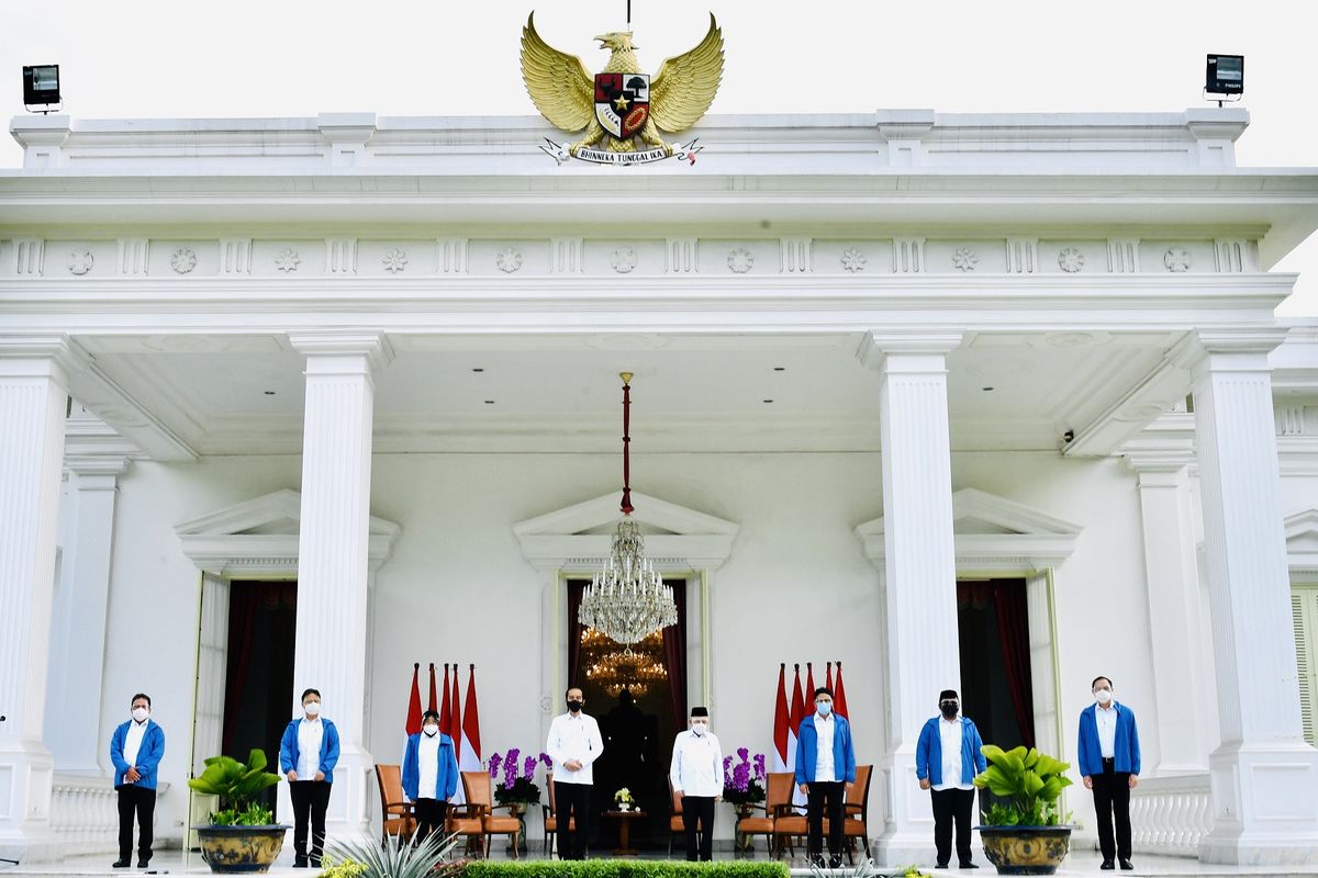 Presiden Joko Widodo and Vice President Maruf Amin introduces six new ministers at year-end cabinet shakeup, Tuesday (22/12/2020)