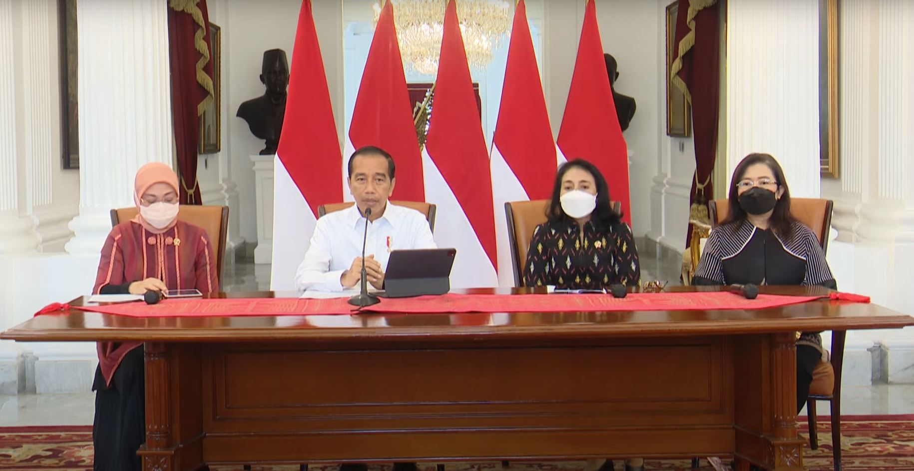 19 Tahun Tak Kunjung Disahkan, Jokowi Minta Menkumham dan Menaker Kebut Penyelesaian RUU PPRT