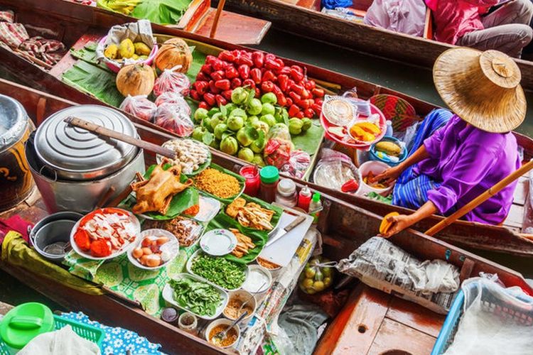 Pasar apung di Bangkok, Thailand