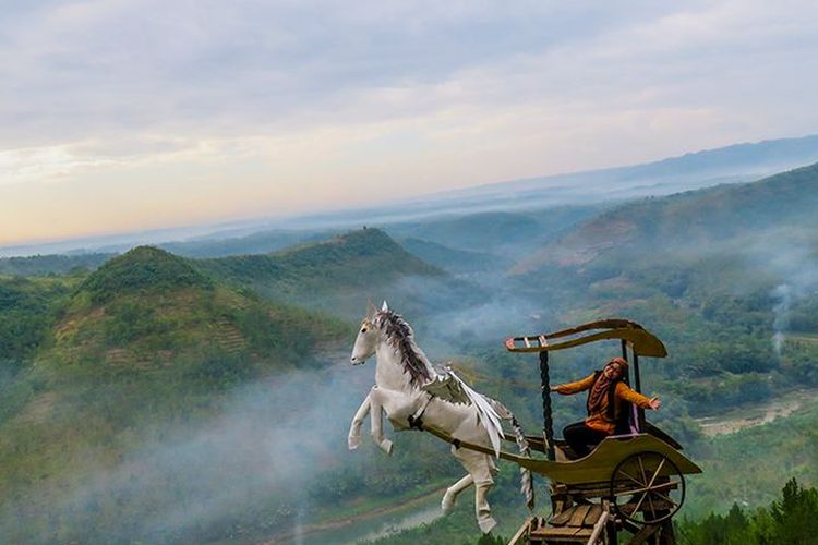 Spot foto kuda terbang di Bukit Panguk, Bantul. Ilustrasi wisata Bantul.