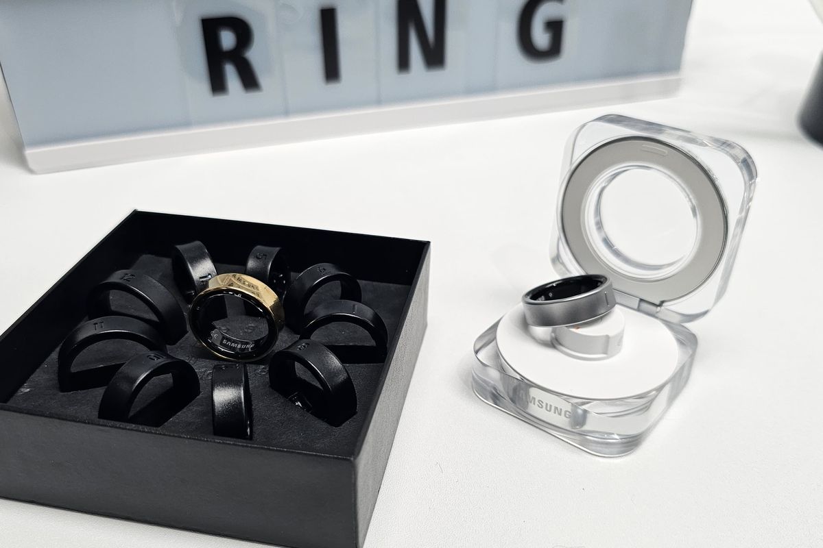 Cincin pintar Samsung Galaxy Ring resmi dirilis di Indonesia pada Kamis (7/11/2024). Perangkat kesehatan ini diyakini tidak akan kanibal dengan smartwatch. 