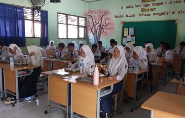 Siswa Santap Menu MBG tapi Tak Suka Makan Ikan di SMPN 1 Sumbawa