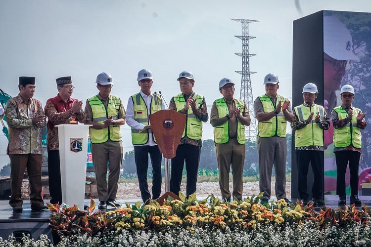 Pembangunan Proyek Refused Derived Fuel (RDF) Plant Rorotan, Jakarta Utara yang dikerjakan oleh WIKA-JAKON (KSO) secara resmi dimulai, ditandai dengan groundbreaking yang berlangsung pada Senin (13/5).