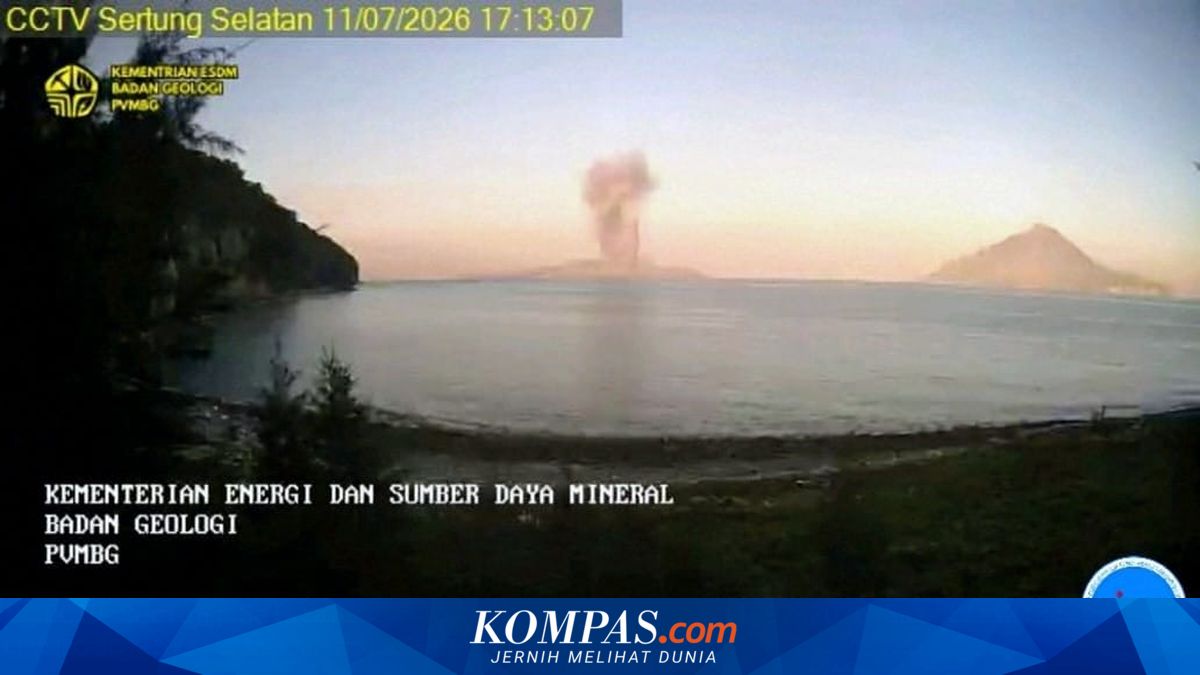 Anak Krakatau Belum Menunjukkan Tanda Mereda, Semburkan 200 Meter Abu Vulkanik Jelang Magrib