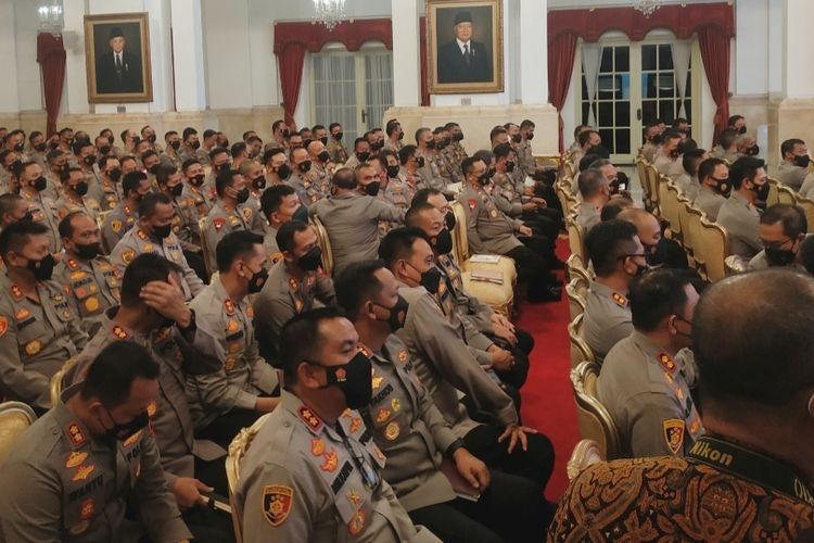 Para Kapolda dan Kapolres seluruh Indonesia saat persiapan mengikuti pengarahan Presiden Joko Widodo di Istana Negara, Jumat (14/10/2022).