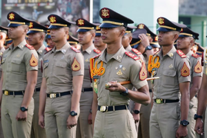 Sama-sama Lulus Berpangkat Letda, Ini Perbedaan Unhan dan Akmil