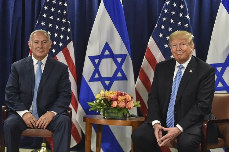 Presiden Amerika Serikat Donald Trump (kanan) dan Perdana Menteri Israel Benjamin Netanyahu di New York di sela Sidang Umum PBB di New York, 26 September 2018.