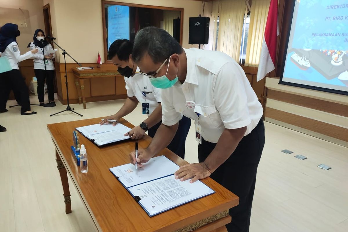 Penandatanganan kerja sama oleh Direktur Jenderal Perhubungan Laut R Agus H. Purnomo dan Direktur Utama PT. Biro Klasifikasi Indonesia (Persero) Rudiyanto.