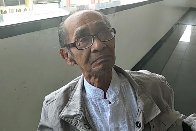 Syamsul Fuad, penulis cerita asli film Benyamin Biang Kerok, setelah menghadiri sidang mediasi kedua kasus dugaan pelanggaran hak cipta film tersebut di Pengadilan Negeri Jakarta Pusat, Kamis (5/4/2018).