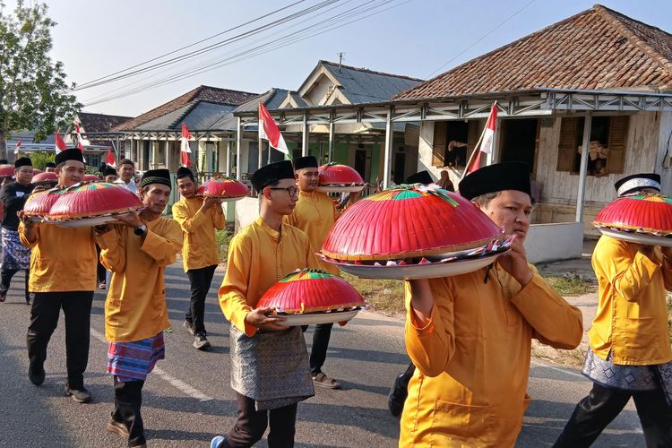 Nganggung, Tradisi Makan Bersama di Bangka Belitung yang Sarat Makna Gotong Royong