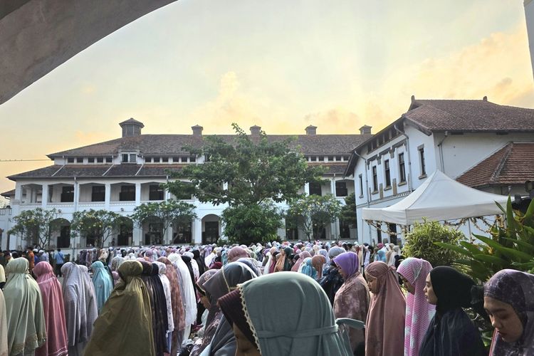 Kikis Kesan Bangunan Angker, Lawang Sewu Gelar Shalat Idul Adha sekaligus Wisata Gratis