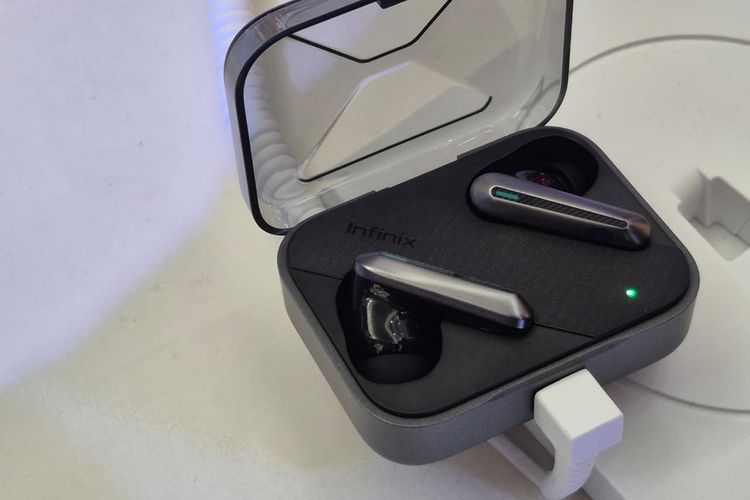 Selain smartwatch, Infinix juga merilis true wireless stereo (TWS) GT Buds 5 di Indonesia. Earbuds ini menawarkan latensi rendah hingga 44 ms, yang diklaim optimal ketika digunakan bersama Infinix GT 50 Pro untuk kebutuhan gaming.