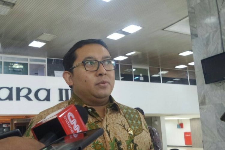 Wakil Ketua DPR RI Fadli Zon di Kompleks Parlemen, Senayan, Jakarta, Selasa (13/6/2017).