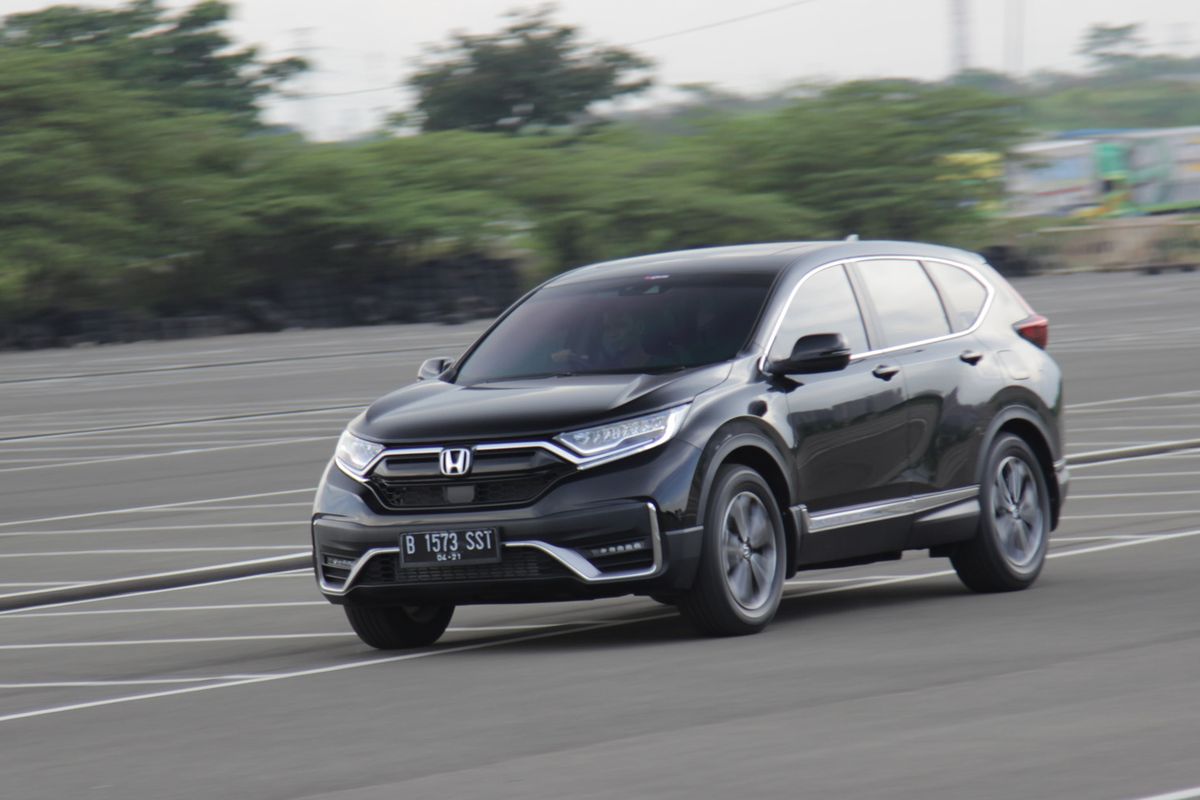 Honda CR-V Prestige 2021. Menawarkan fitur keamanan Honda Sensing