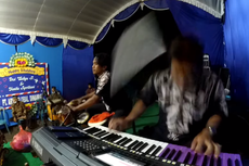 Viral, Video Pemain Keyboard Orkes Dangdut Tertimpa Sound System di Kepalanya, Ini Kejadiannya