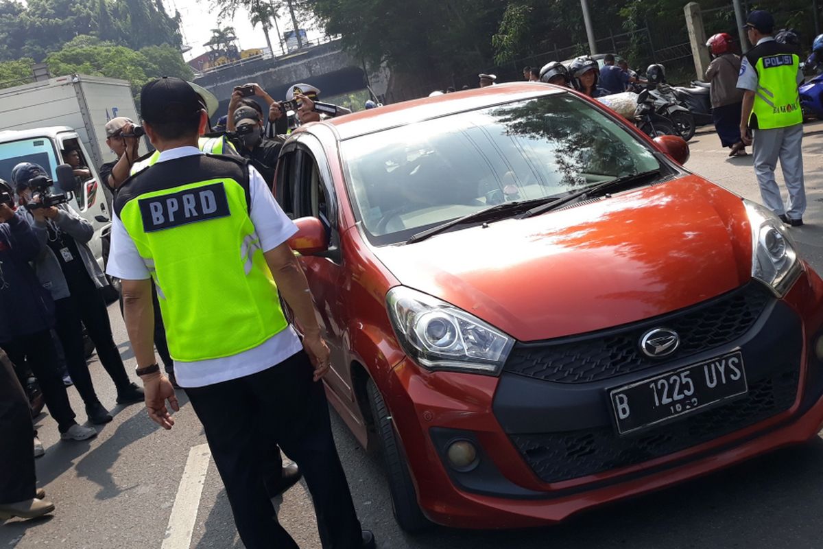 Razia penunggak pajak kendaraan bermotor di Jakarta Timur, Rabu (25/7/2018)