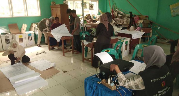 Seorang PPS di Lhokseumawe Tepergok Coblos Kelebihan Surat Suara