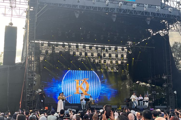 Kris Dayanti Persembahkan “I’m Sorry Goodbye” untuk Mendiang Manajernya di Atas Panggung