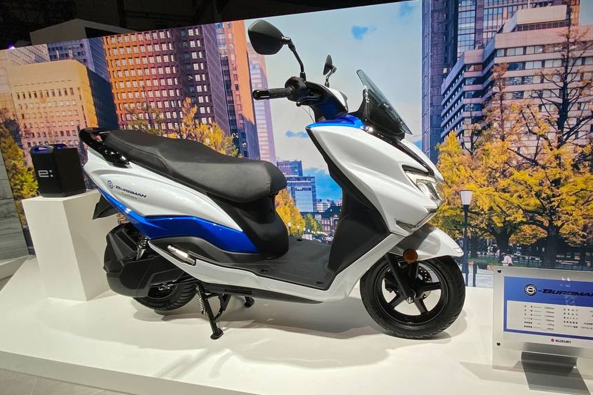 Suzuki akhirnya menampilkan motor listrik e-Burgman di Japan Mobility Show 2023.