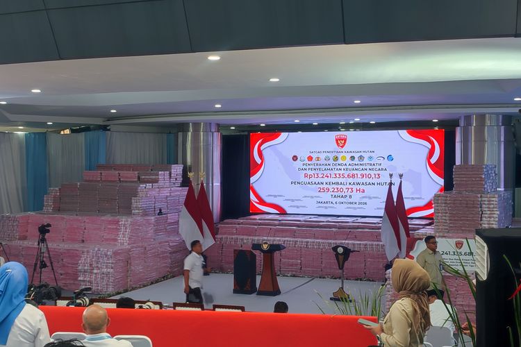 Kala Gunungan Uang Rp 13 Triliun dan Hutan Kembali ke Negara...