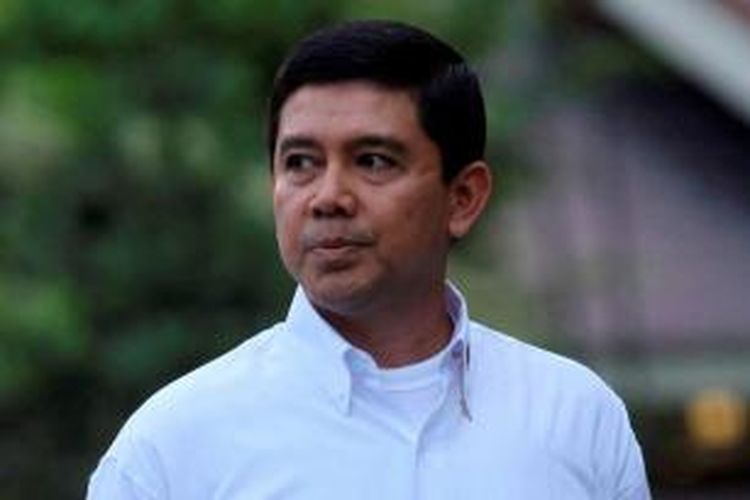 Menteri Pendayagunaan Aparatur Negara Yuddy Chrisnandi, diperkenalkan oleh Presiden Joko Widodo di Istana Merdeka, Jakarta, Minggu (26/10/2014). TRIBUN NEWS / DANY PERMANA