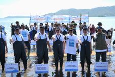 Perkuat Ketahanan Pesisir, Freeport dan Kementerian LH Tanam 1,5 Juta Mangrove di NTB
