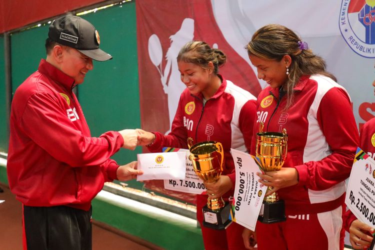 Petenis Kembar Binaan BIN Kembali Raih Juara pada Turnamen Tenis Nasional