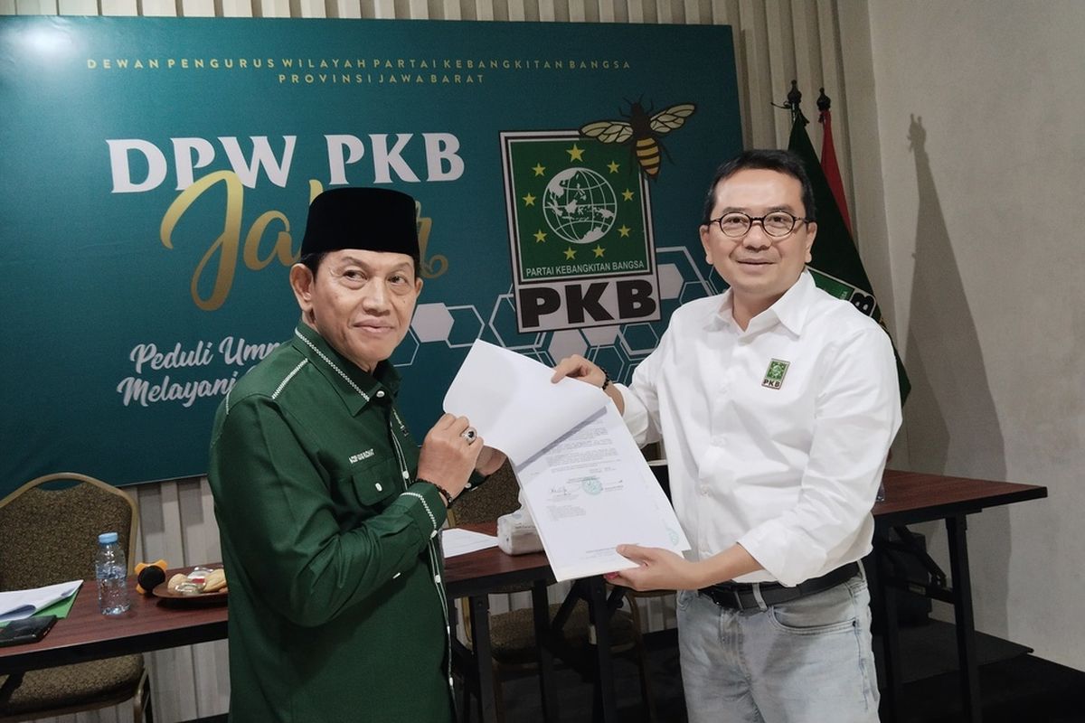 Partai Kebangkitan Bangsa (PKB) memberikan mandat kepada Ketua Yayasan Pesantren Cipasung, Acep Adang Ruhiat, untuk mengikuti kontestasi Pilkada Jawa Barat 2024