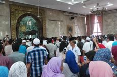 Prabowo-Hatta Datang ke Masjid Sunda Kelapa, Pengunjung Saling Dorong