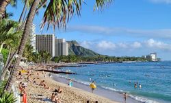 Hawaii Kenakan Pajak Turis 18 Persen sebagai 'Biaya Hijau'