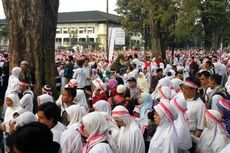 Gasibu Dipadati Peserta Jalan Santai