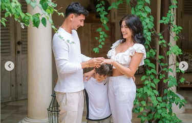 Jessica Iskandar dilamar sang kekasih Vincent Verhaag