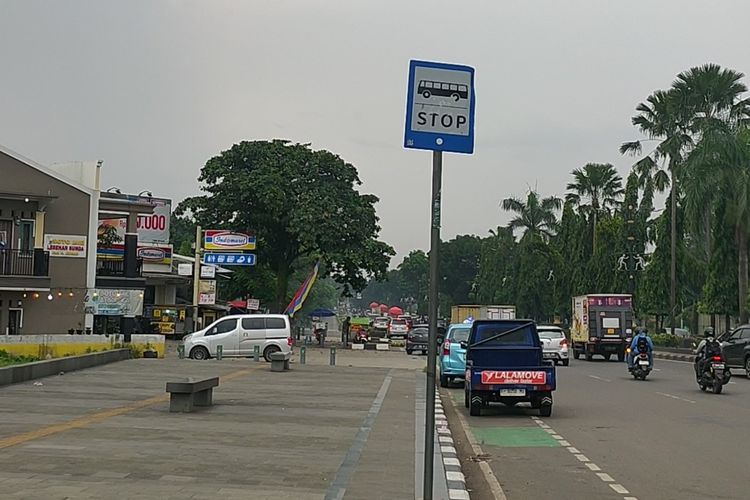 Rambu bus stop bus listrik di kabupaten Bogor