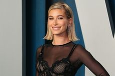 Hadapi Tekanan Popularitas, Hailey Bieber Jalani Terapi demi Kesehatan Mental