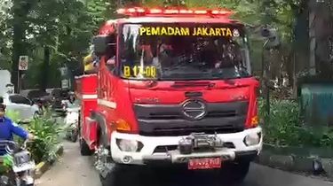 Damkar Jakarta Barat Uji Akses Jalur Pemadaman di Permukiman Padat Palmerah