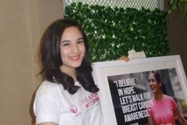 Chelsea Islan menghadiri jumpa pers Jakarta Goes Pink 2016, di Gedung Lovepink Care Center, Jalan KH Ahmad Dahlan, Kebayoran Baru, Jakarta Selatan, Kamis (1/9/2016).