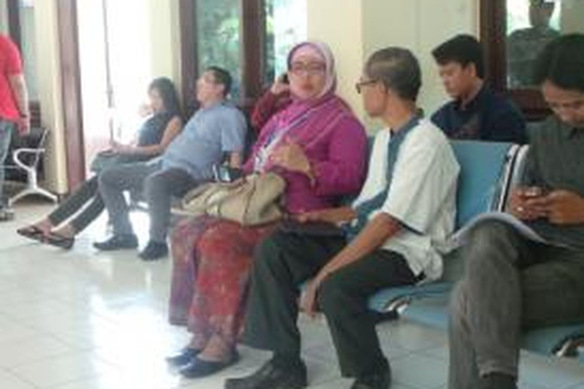 Mantan Kepsek SMAN 3 Setiabudi di Pengadilan Tata Usaha Negara (PTUN) Cakung, Jakarta Timur. Hari ini, Retno kembali akan mengikuti sidang gugatan soal pencopotan dirinya sebagai kepalan sekolah. Kamis (15/10/2015).